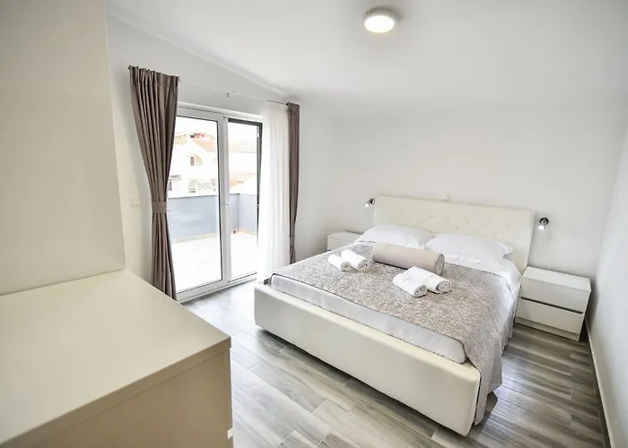 Seaside Oasis On Island With Private Pool And Ocean Views 别墅