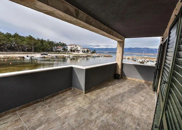 Seaside Oasis On Island With Private Pool And Ocean Views 别墅 *