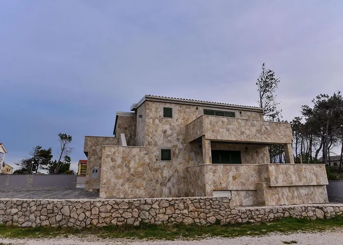 Seaside Oasis On Island With Private Pool And Ocean Views 别墅 维尔